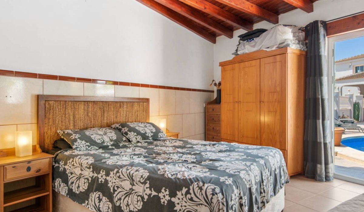 Resale - Villa - Catral