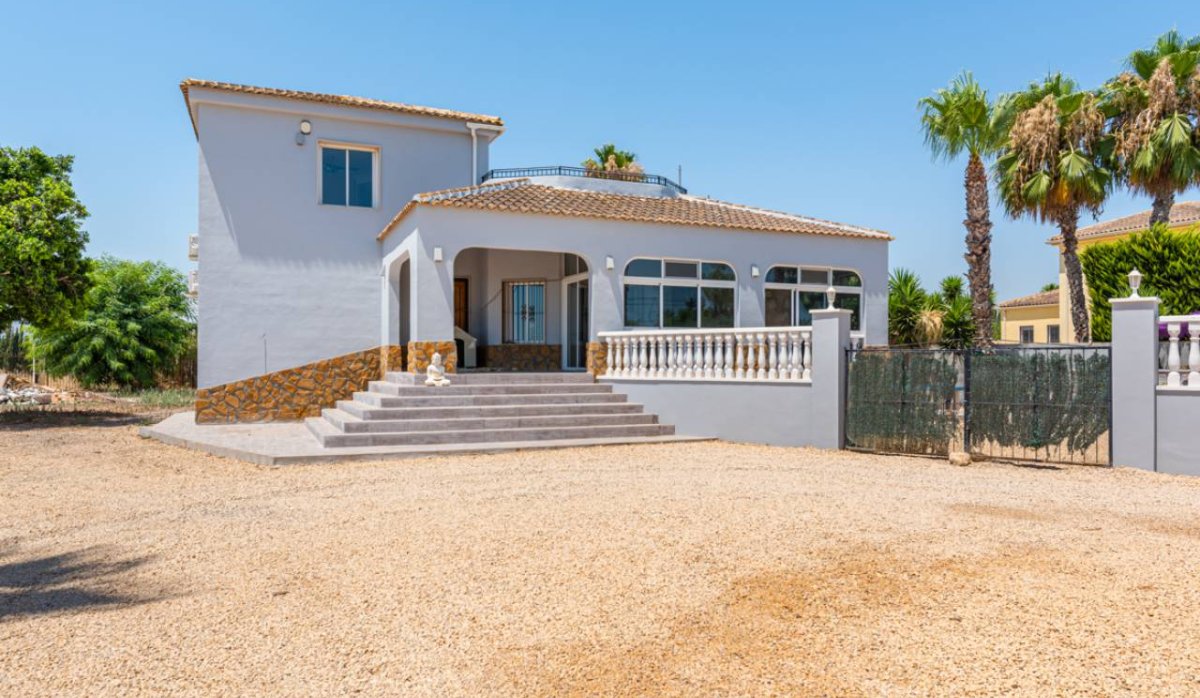 Resale - Villa - Catral