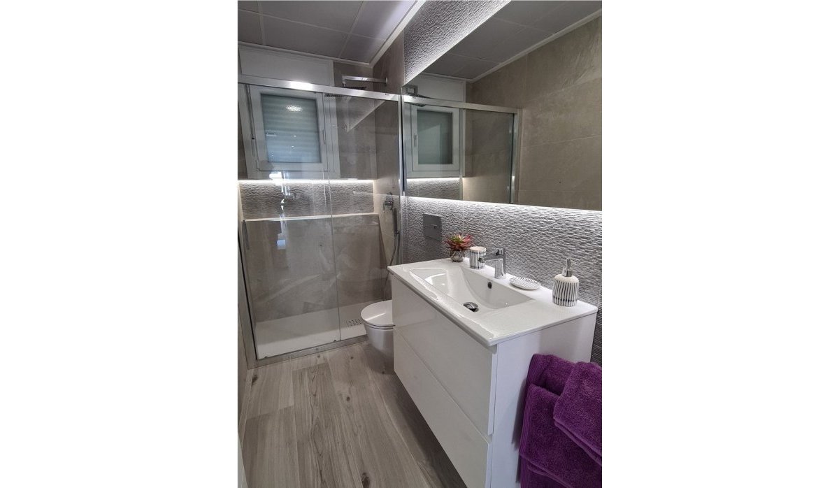 Obra nueva - Villa - Avileses