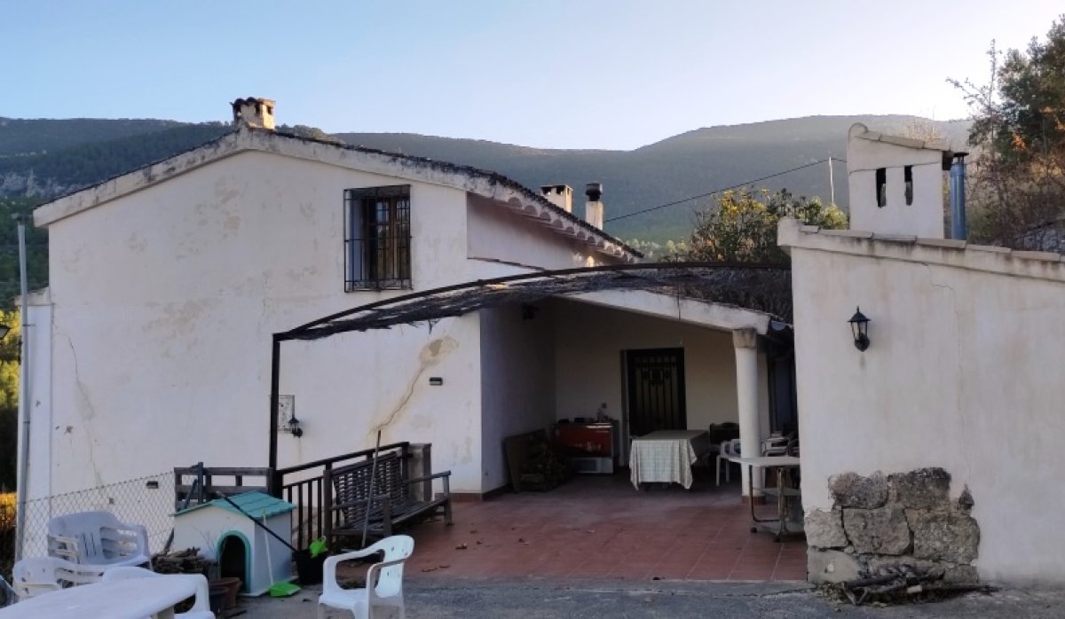 Resale - Villa - Alcoy
