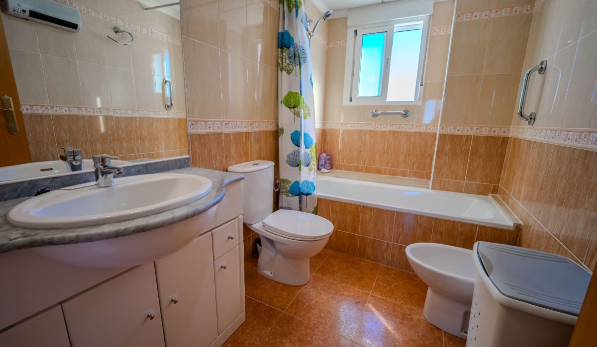 Reventa - Apartamento / piso - Guardamar del Segura