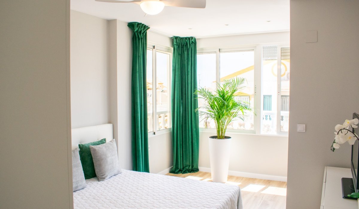 Revente - Villa - Orihuela Costa - Punta Prima