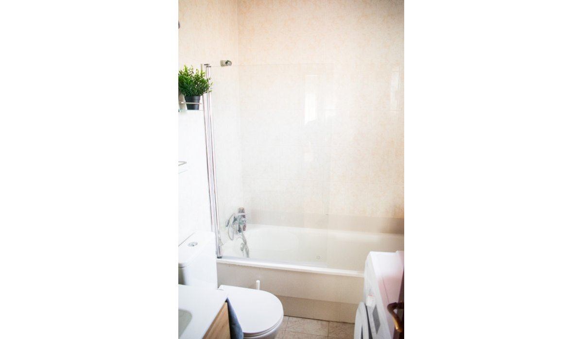 Reventa - Apartamento / piso - Torrevieja - La Mata