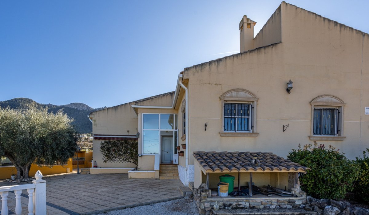 Resale - Villa - La Zarza