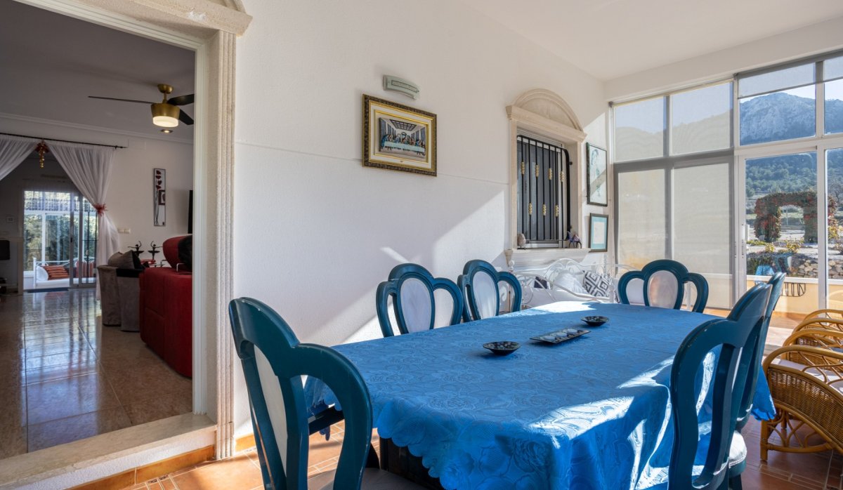 Resale - Villa - La Zarza