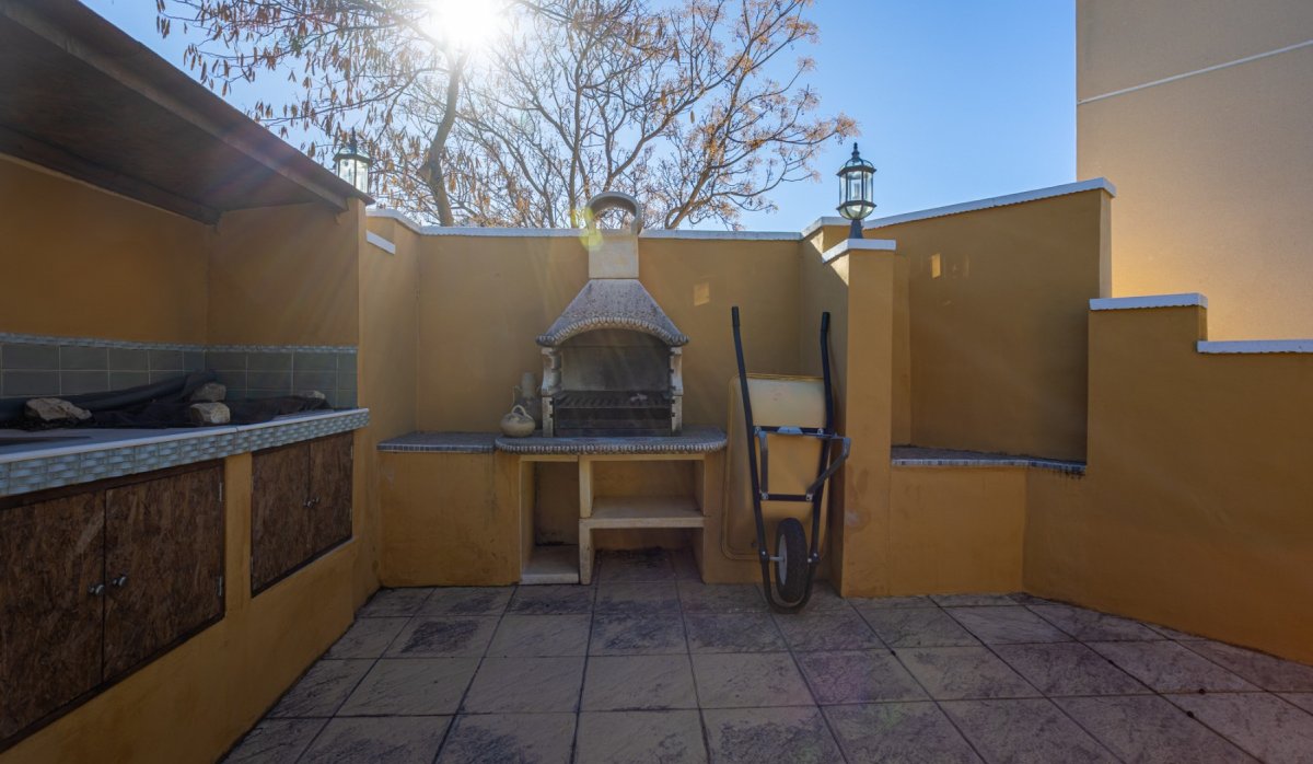 Resale - Villa - La Zarza