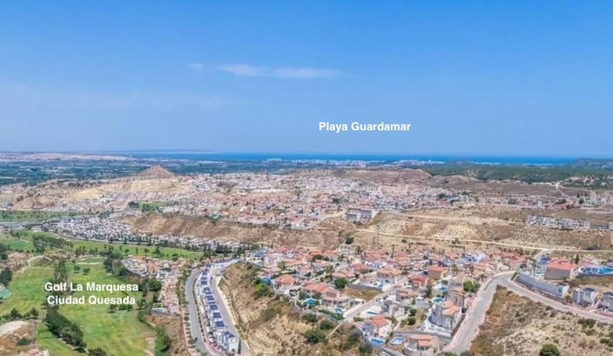 Vista de la zona y distancia del mar de Guardamar 7KM 