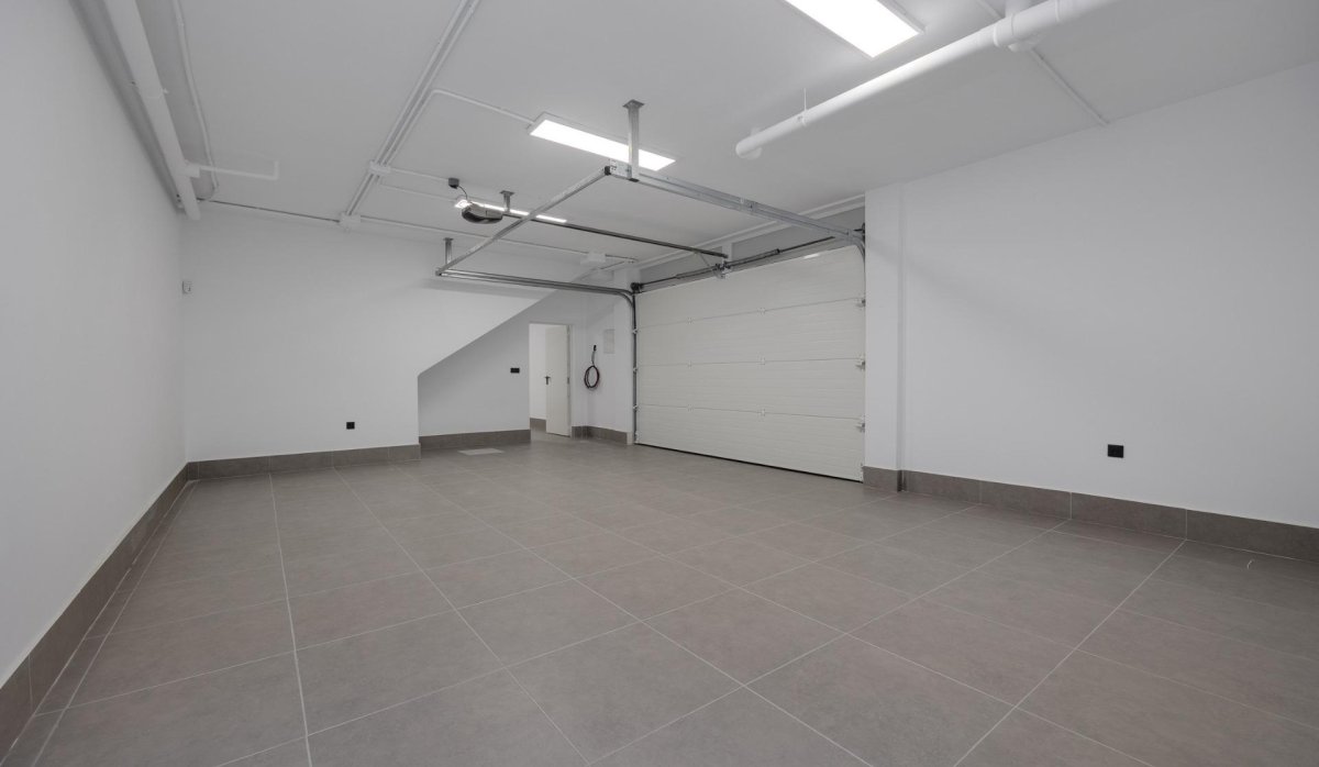 Obra nueva - Villa - Torrevieja - Sector 25