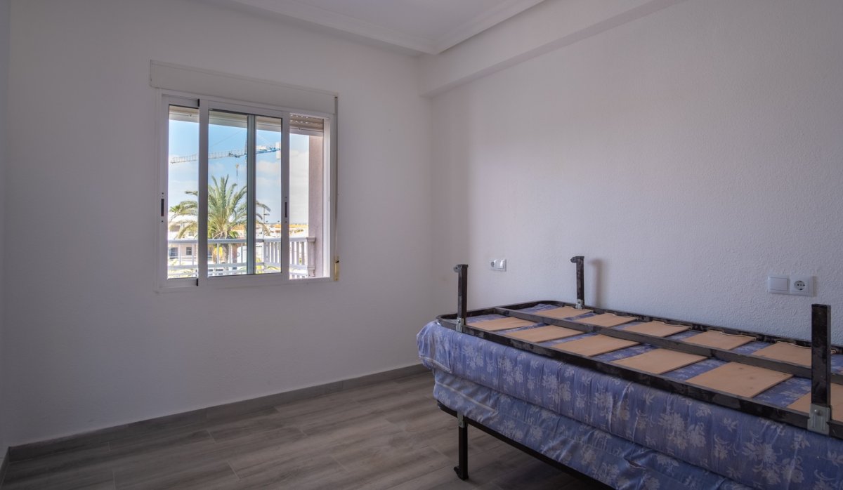 Resale - Apartment / flat - Pilar de la Horadada - Torre de la Horadada