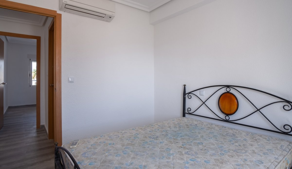 Resale - Apartment / flat - Pilar de la Horadada - Torre de la Horadada