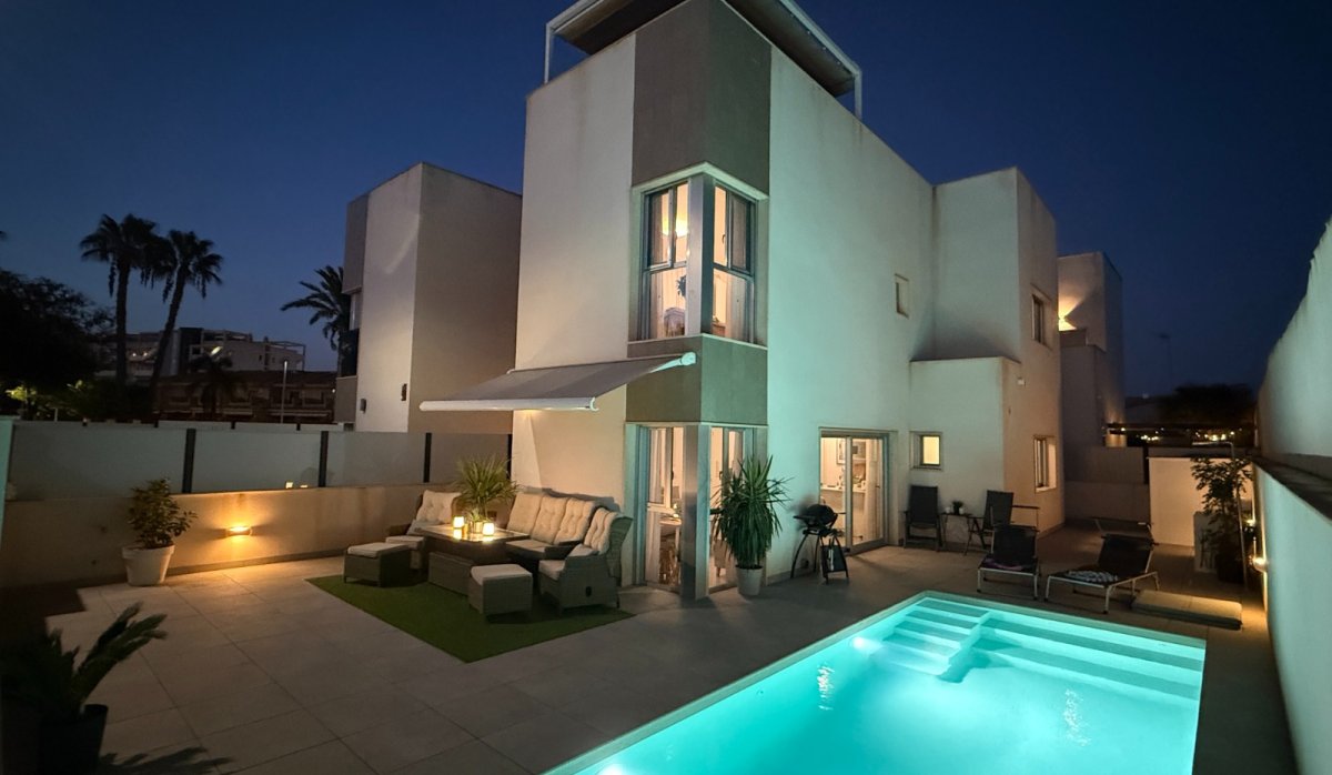 Reventa - Villa - Santiago de la Ribera - Zona De La Playa