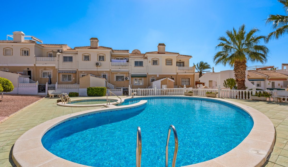 Revente - Villa / Jumelée - Benijofar - Monte Azul/ El Dorado
