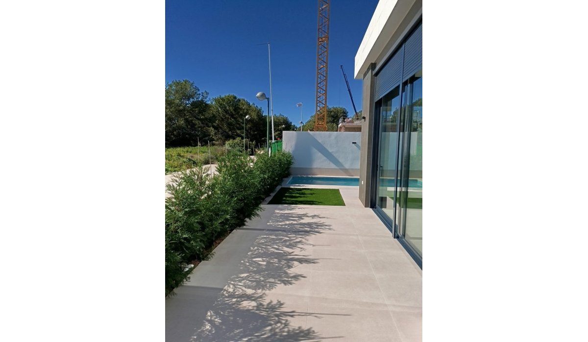 Obra nueva - Villa - Pilar de la Horadada - Roda Golf
