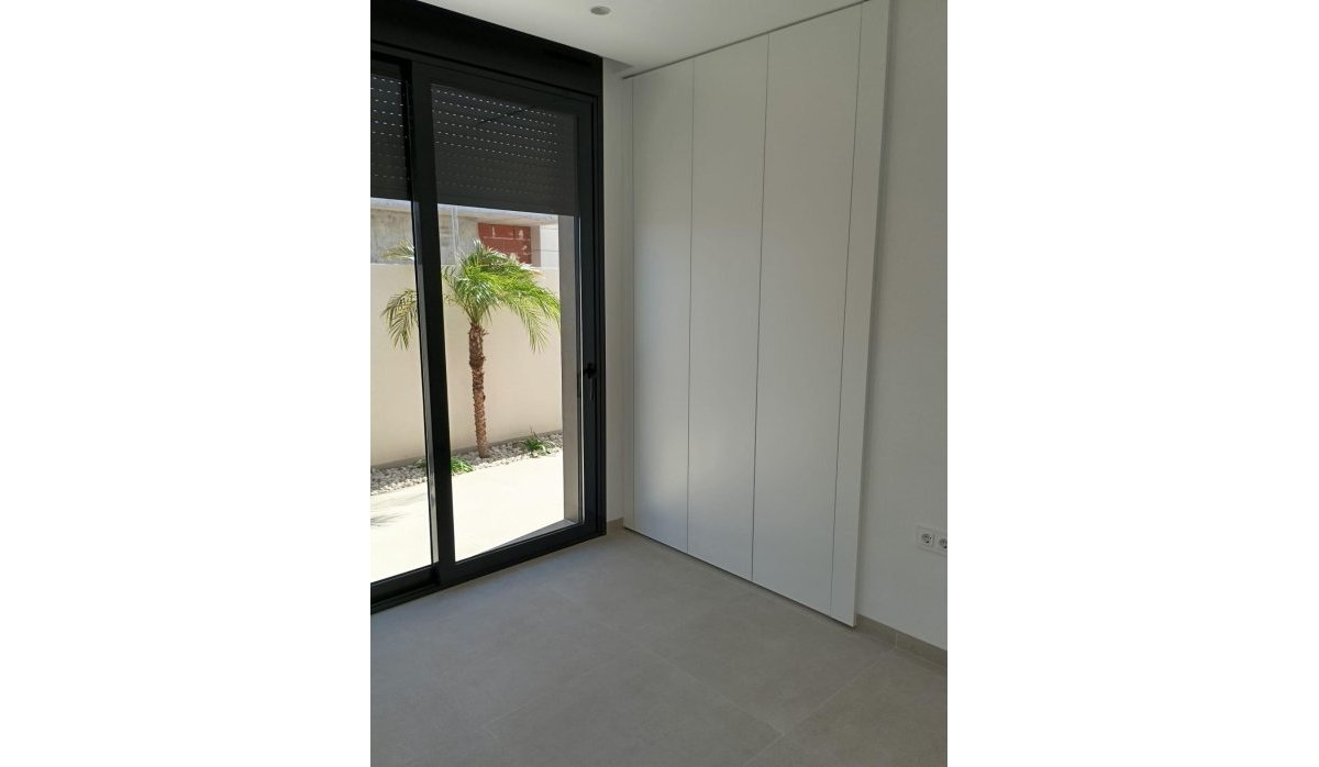 Obra nueva - Villa - Pilar de la Horadada - Roda Golf
