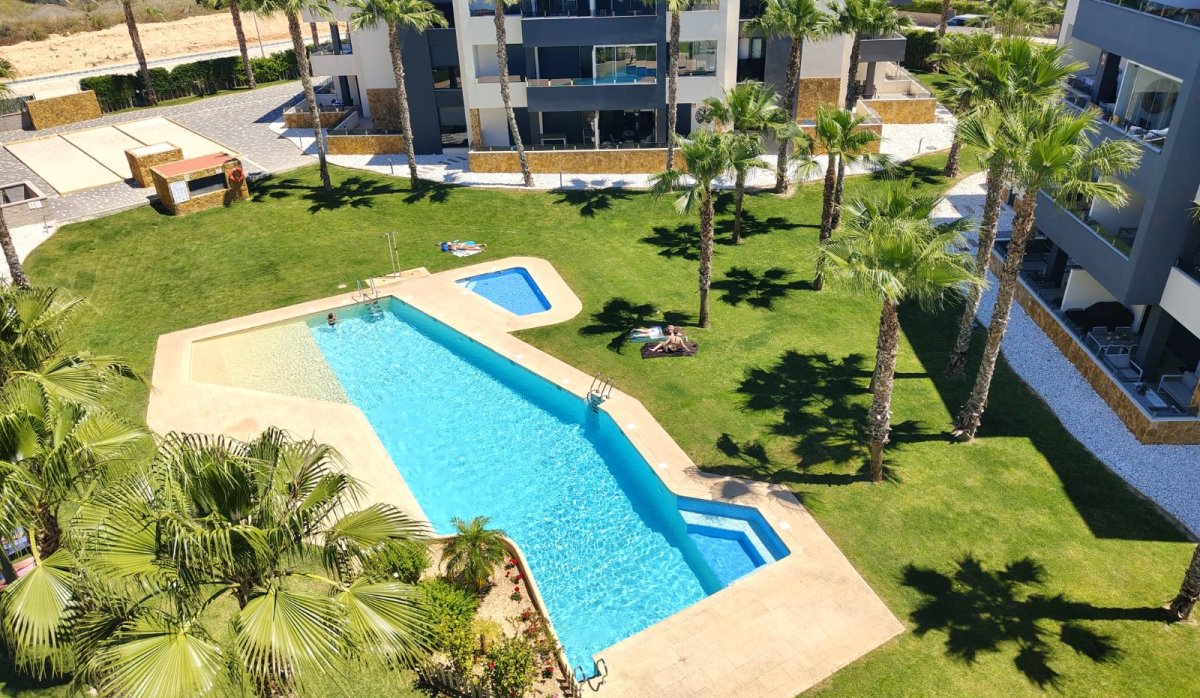 Resale - Apartment / flat - Torrevieja - Los Altos