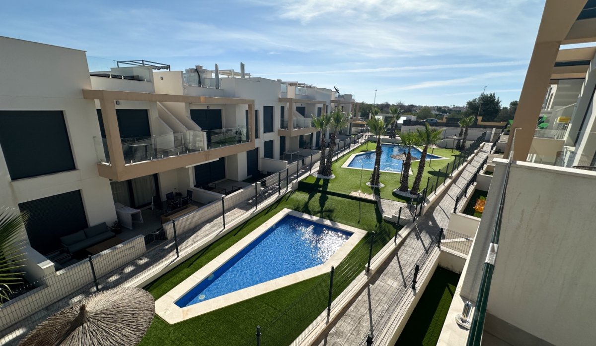 Resale - Townhouse - Orihuela Costa - Villamartín