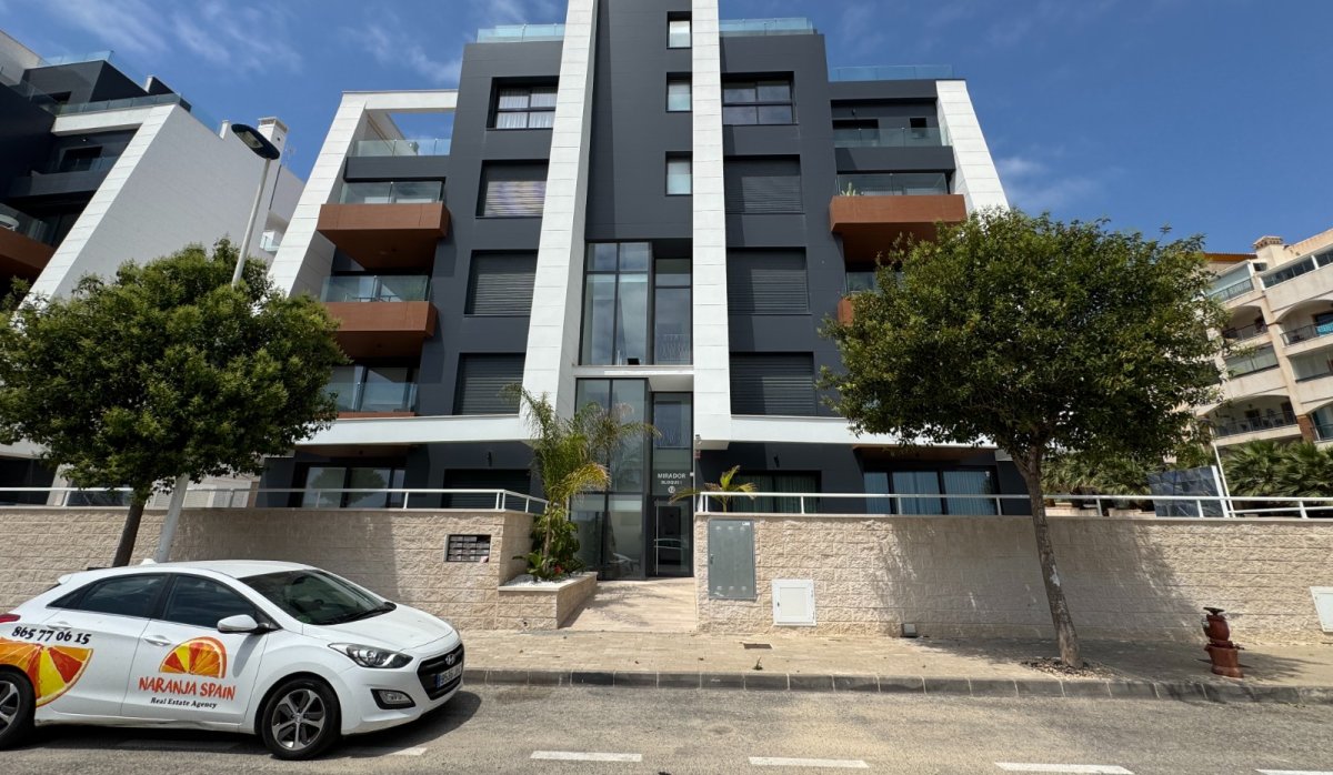 Resale - Apartment / flat - Guardamar del Segura - Los Secanos