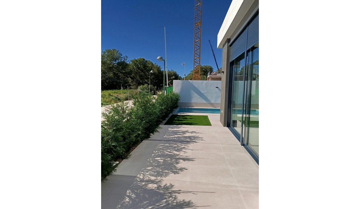Nouvelle construction - Villa - Pilar de la Horadada - Roda Golf