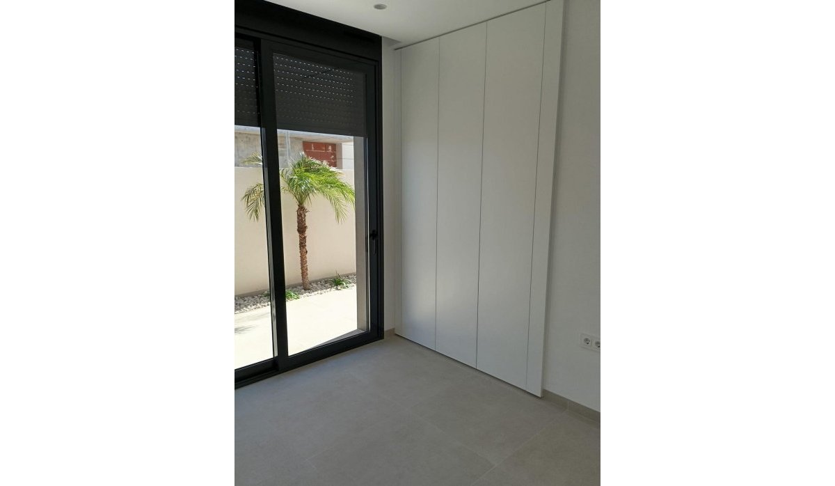 Nouvelle construction - Villa - Pilar de la Horadada - Roda Golf