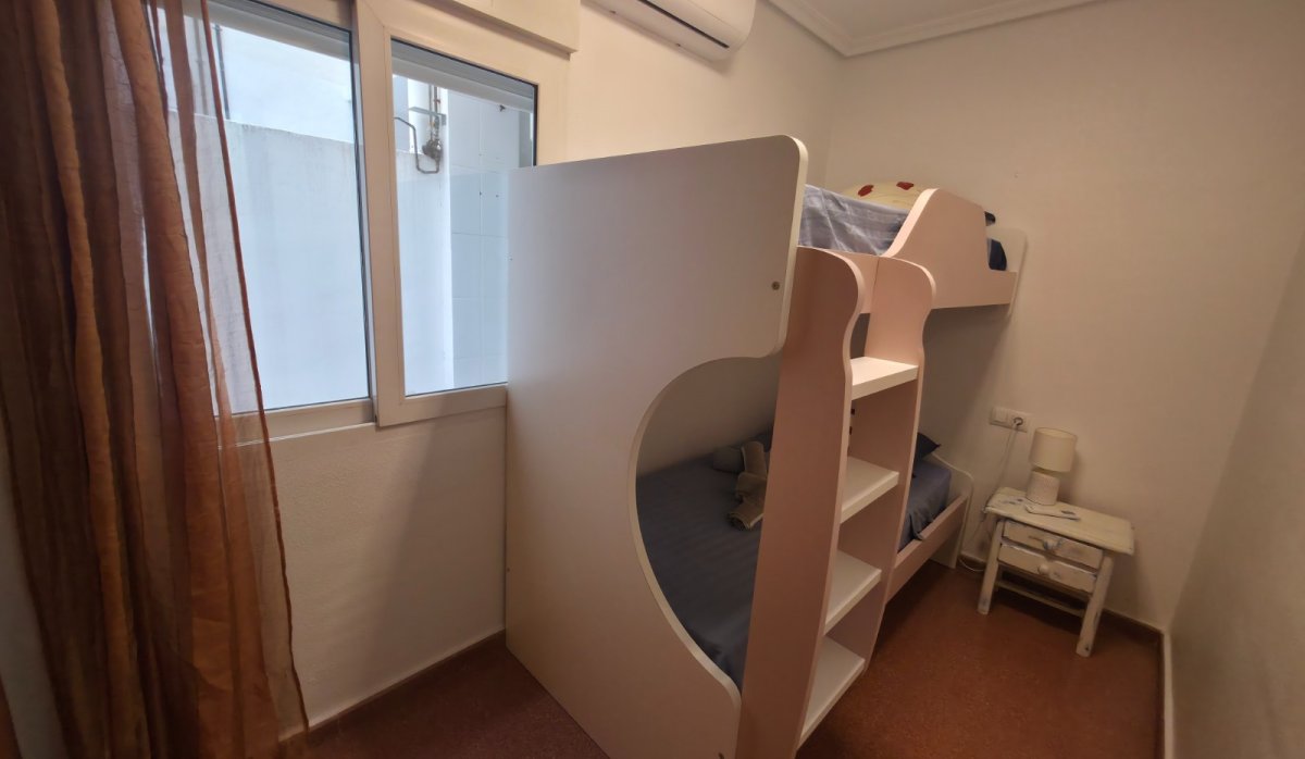 Reventa - Apartamento / piso - Torrevieja - Paseo maritimo