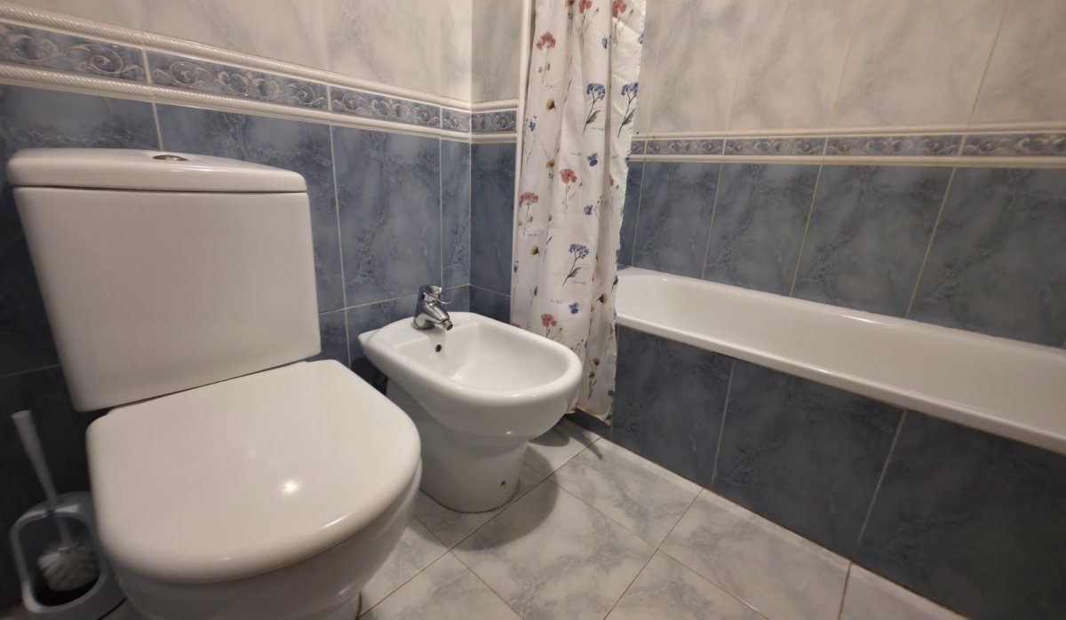 Reventa - Apartamento / piso - Torrevieja - Paseo maritimo
