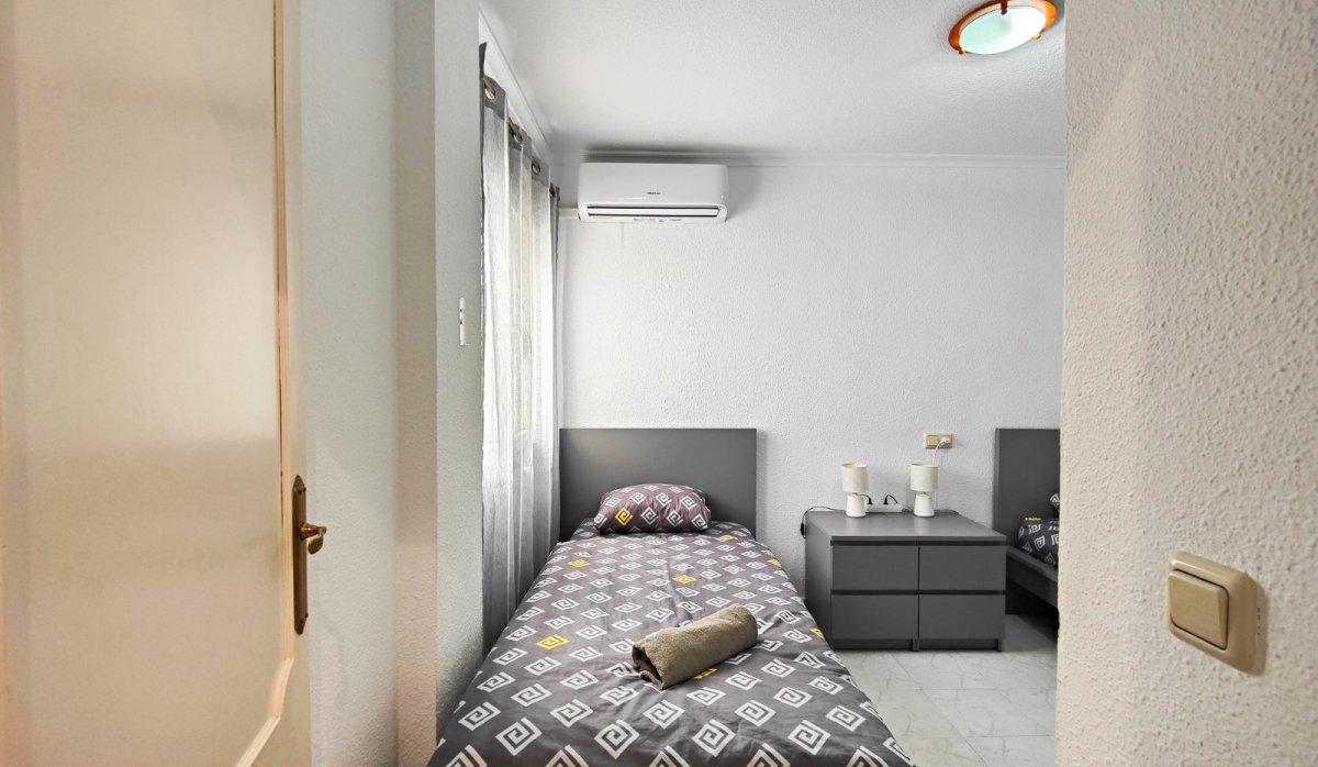 Reventa - Apartamento / piso - Torrevieja - La Mata