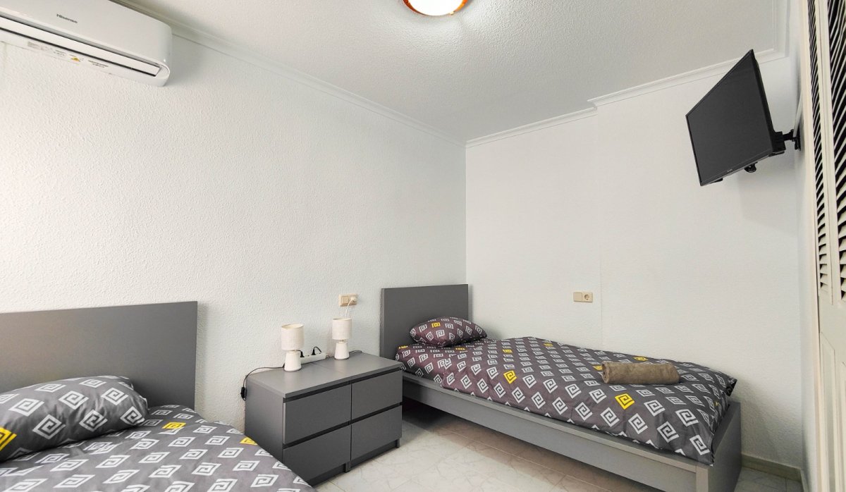 Reventa - Apartamento / piso - Torrevieja - La Mata