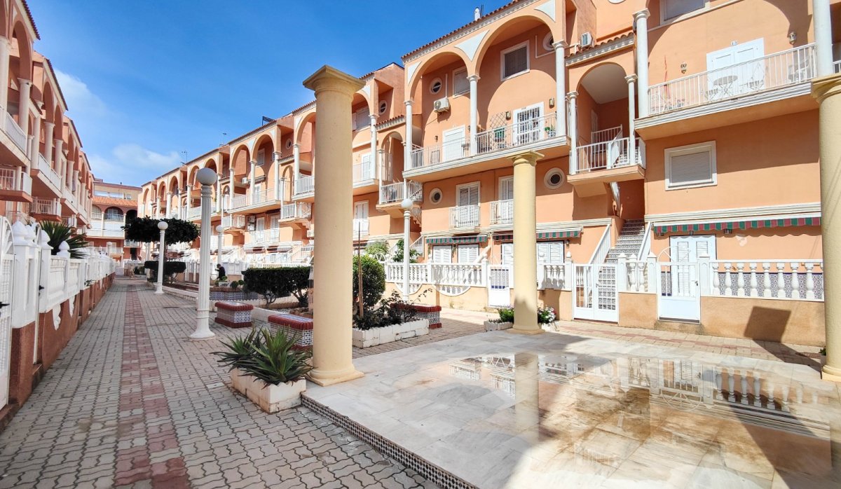 Reventa - Apartamento / piso - Torrevieja - La Mata