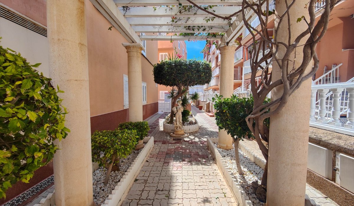 Reventa - Apartamento / piso - Torrevieja - La Mata