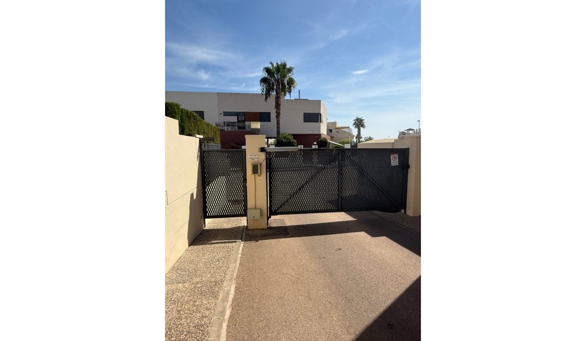Revente - Appartement - Orihuela Costa - Villamartín