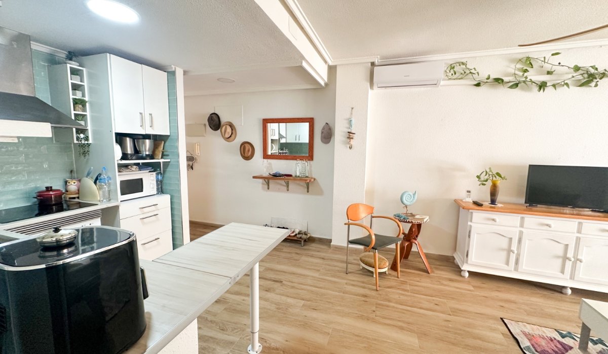 Reventa - Apartamento / piso - Torrevieja - Center