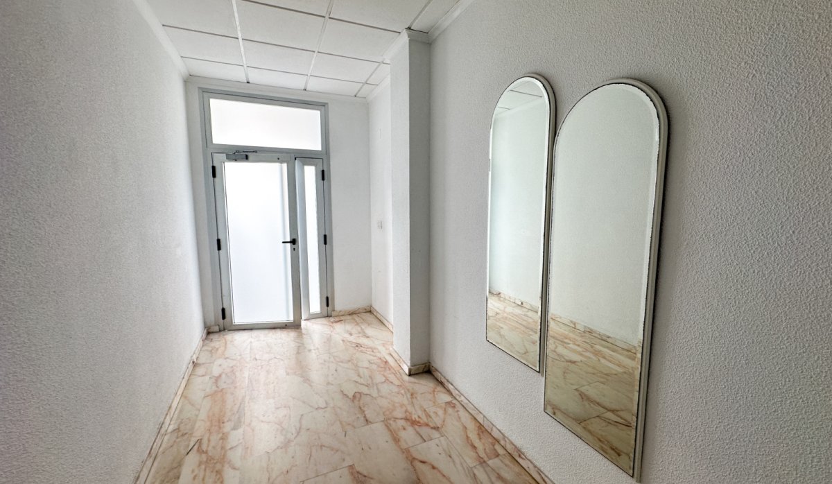 Reventa - Apartamento / piso - Torrevieja - Center