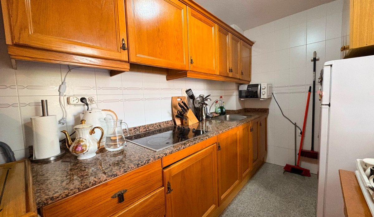 Resale - Apartment / flat - Guardamar del Segura