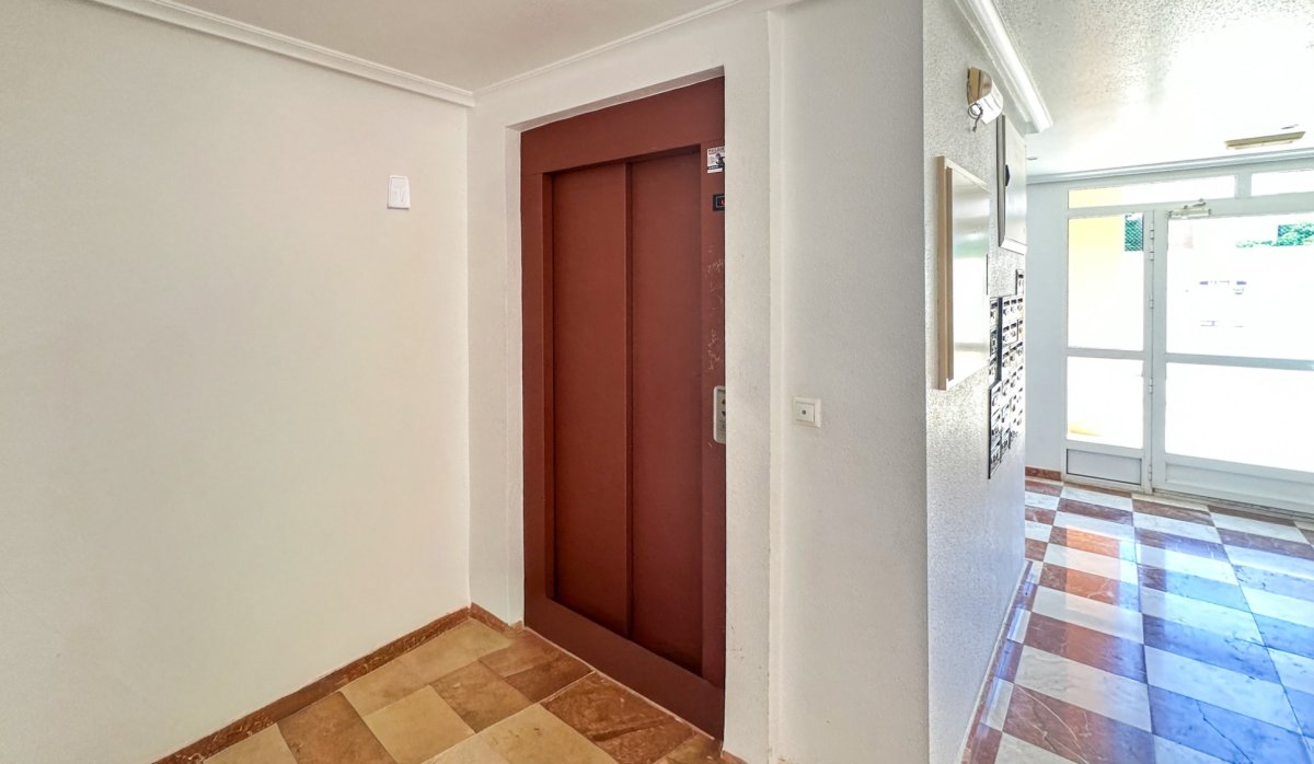 Resale - Apartment / flat - Guardamar del Segura