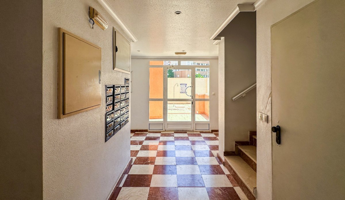Resale - Apartment / flat - Guardamar del Segura