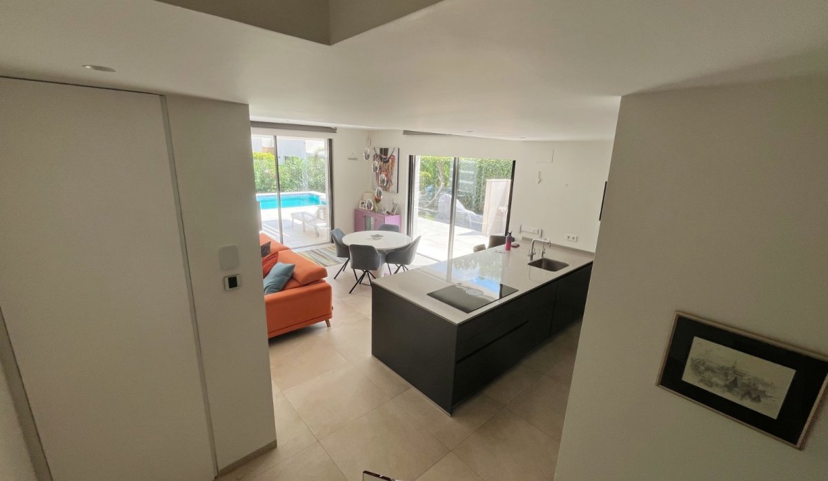 Resale - Townhouse - Los Montesinos - La Herrada