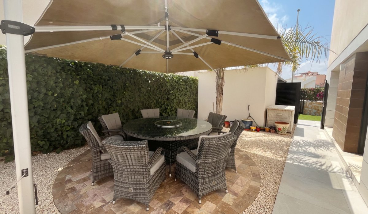 Resale - Townhouse - Los Montesinos - La Herrada