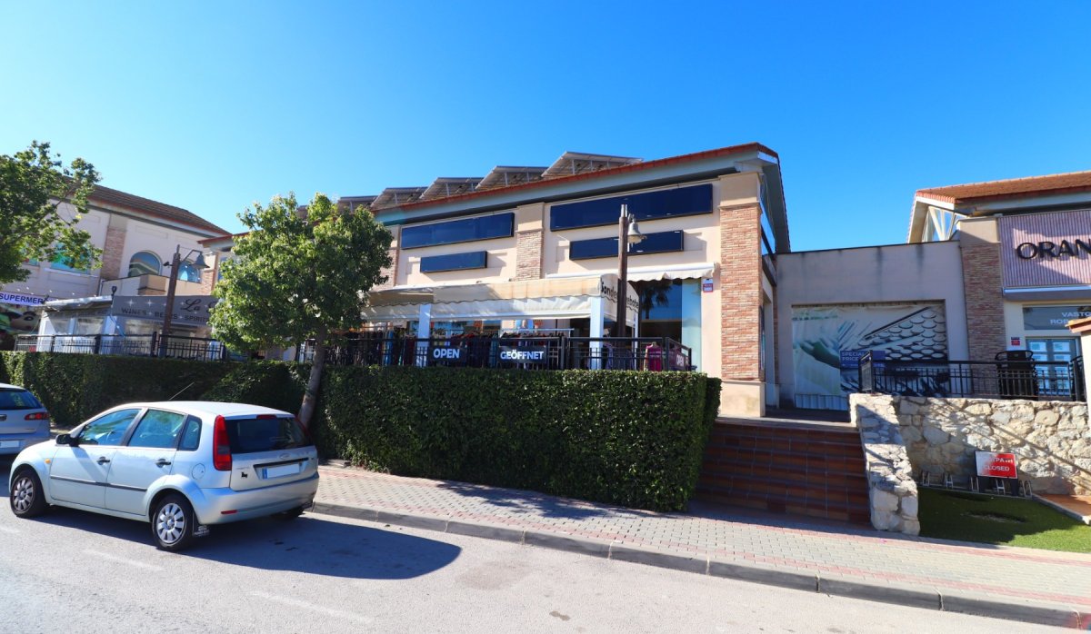 Reventa - Commercial (Leasehold) - Algorfa - La finca Golf