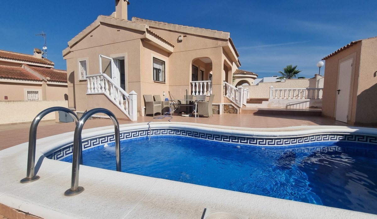 Reventa - Villa - Ciudad quesada - Benimar