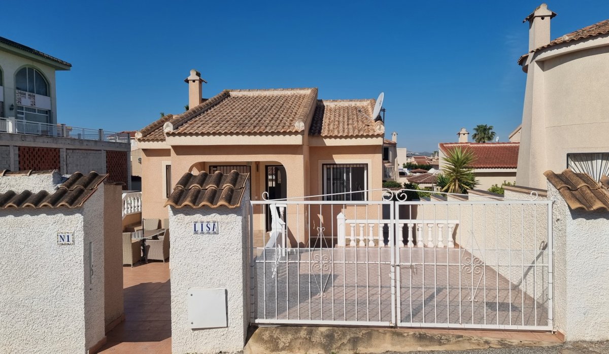 Reventa - Villa - Ciudad quesada - Benimar