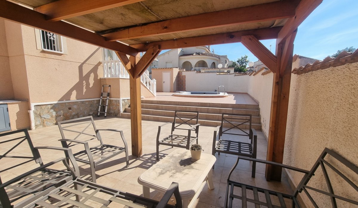 Reventa - Villa - Ciudad quesada - Benimar