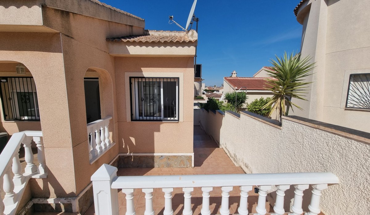 Reventa - Villa - Ciudad quesada - Benimar