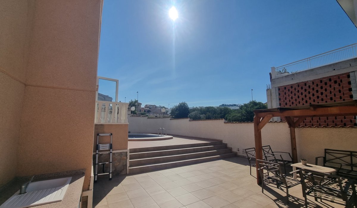 Reventa - Villa - Ciudad quesada - Benimar
