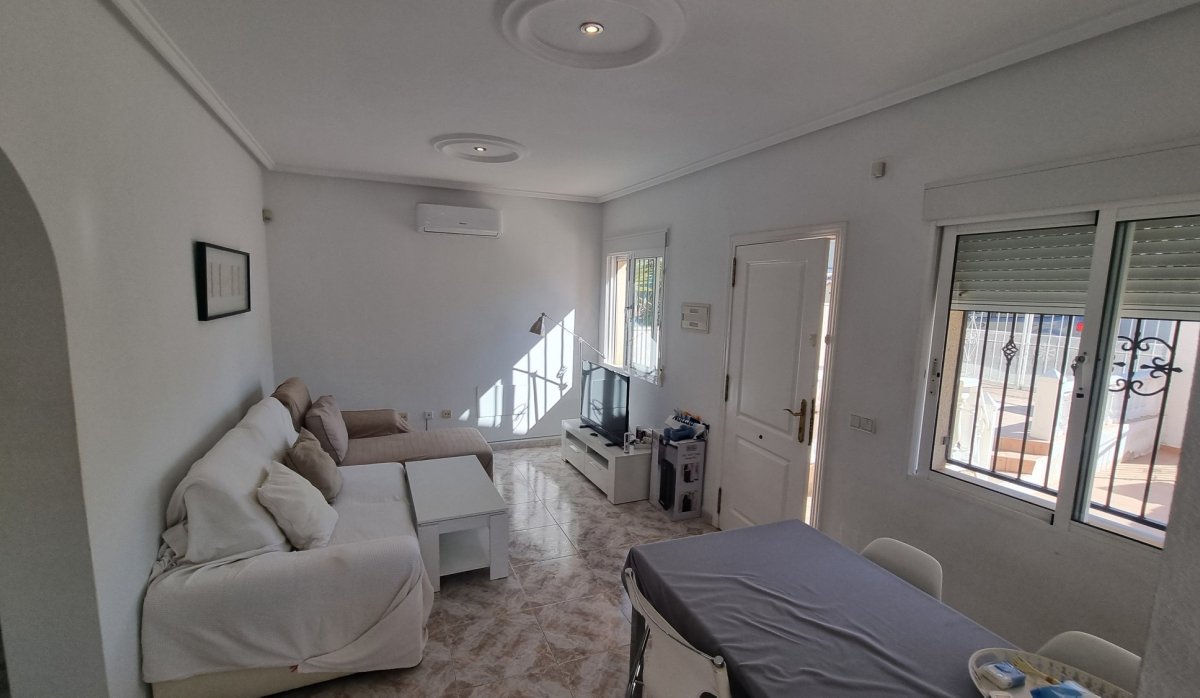 Reventa - Villa - Ciudad quesada - Benimar