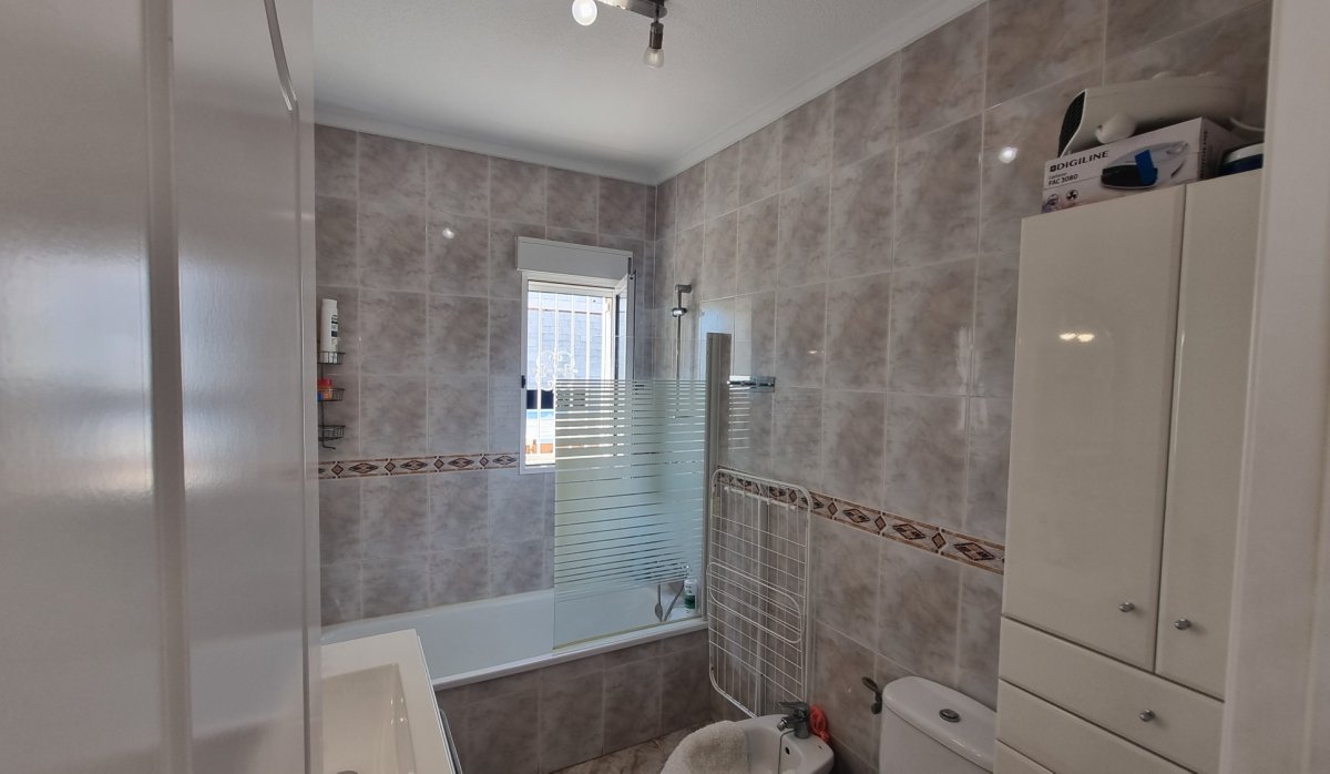 Reventa - Villa - Ciudad quesada - Benimar