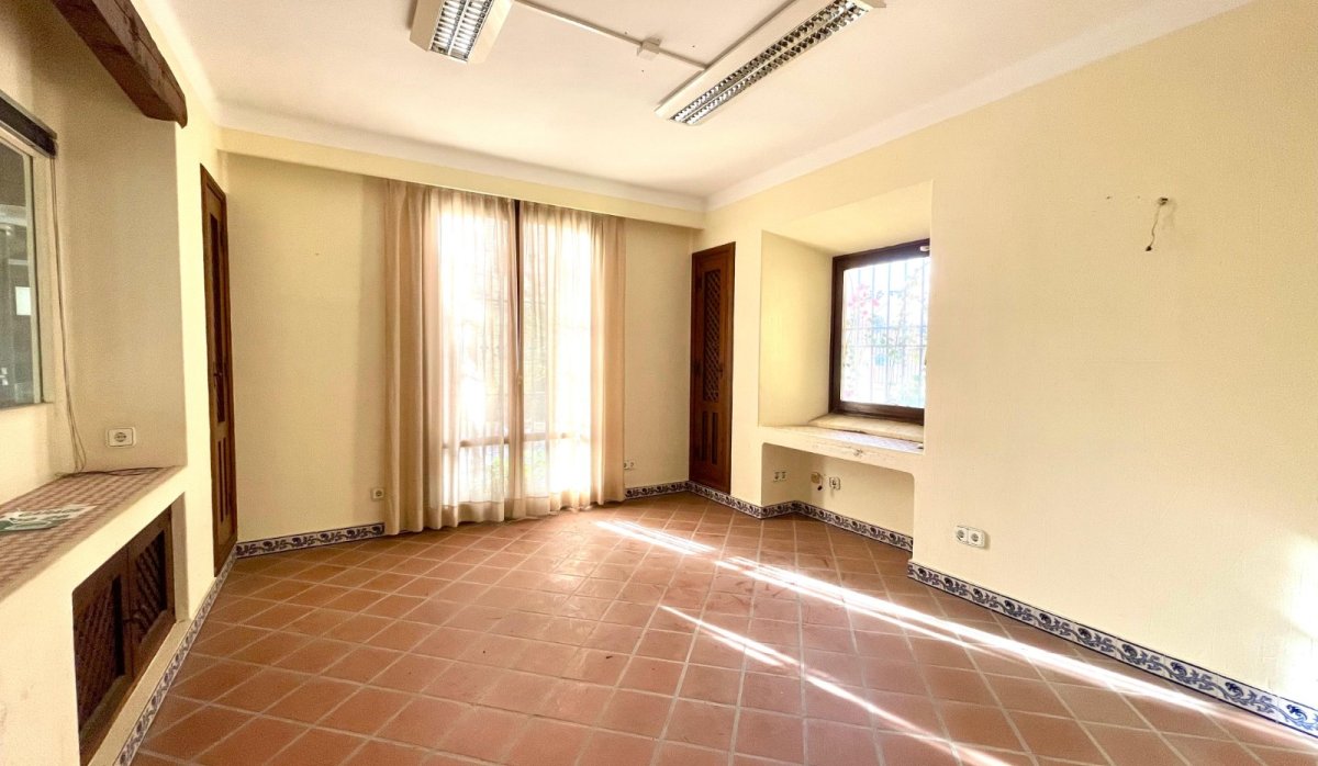Revente - Commercial - Torrevieja - Playa Los Locos