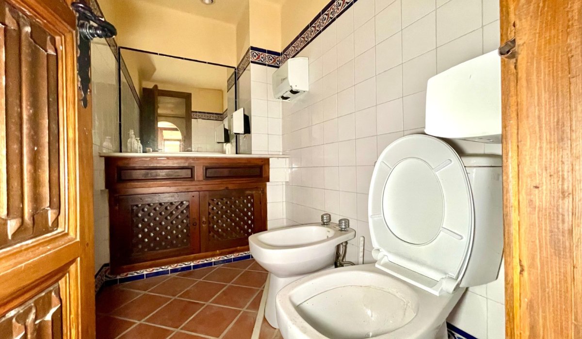 Revente - Commercial - Torrevieja - Playa Los Locos