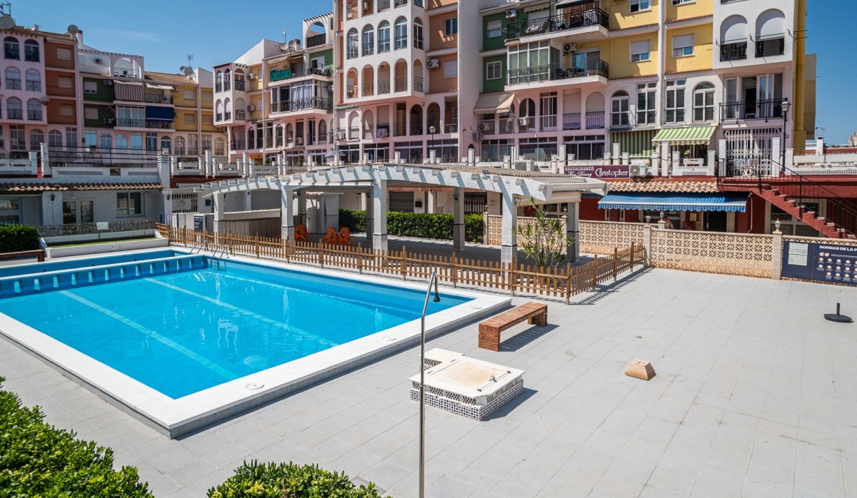 Revente - Commercial - Torrevieja - La veleta