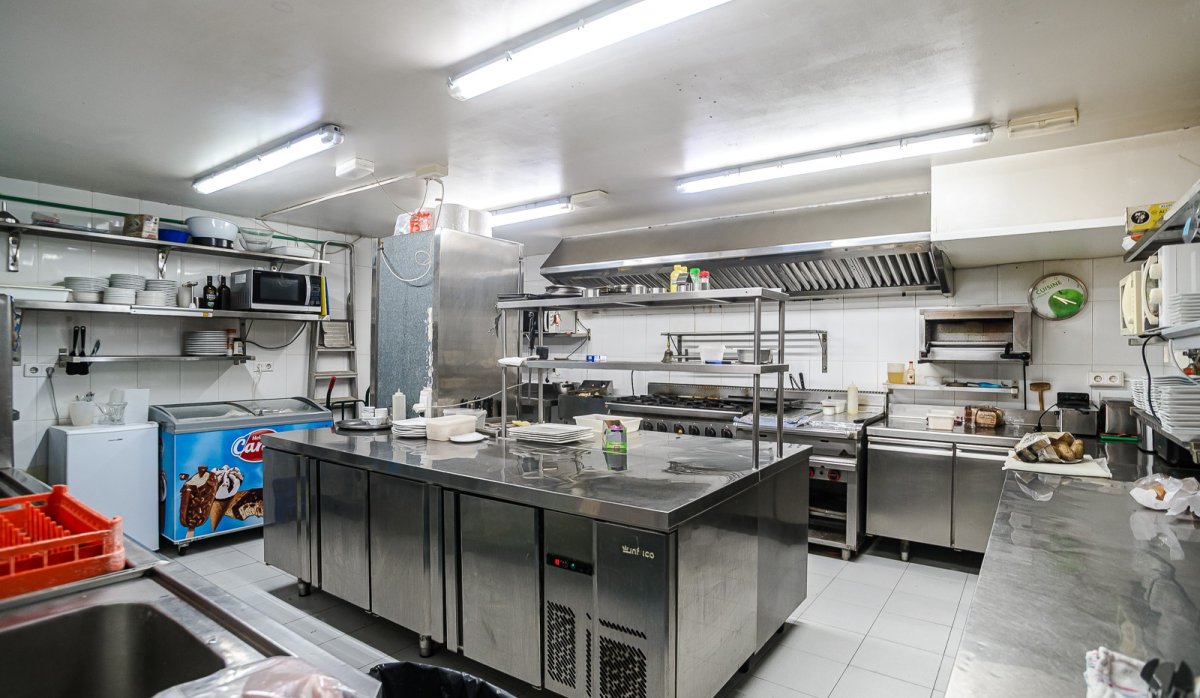 Revente - Commercial - Torrevieja - La veleta