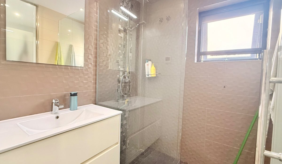 Revente - Villa - Ciudad quesada - Pueblo Bravo
